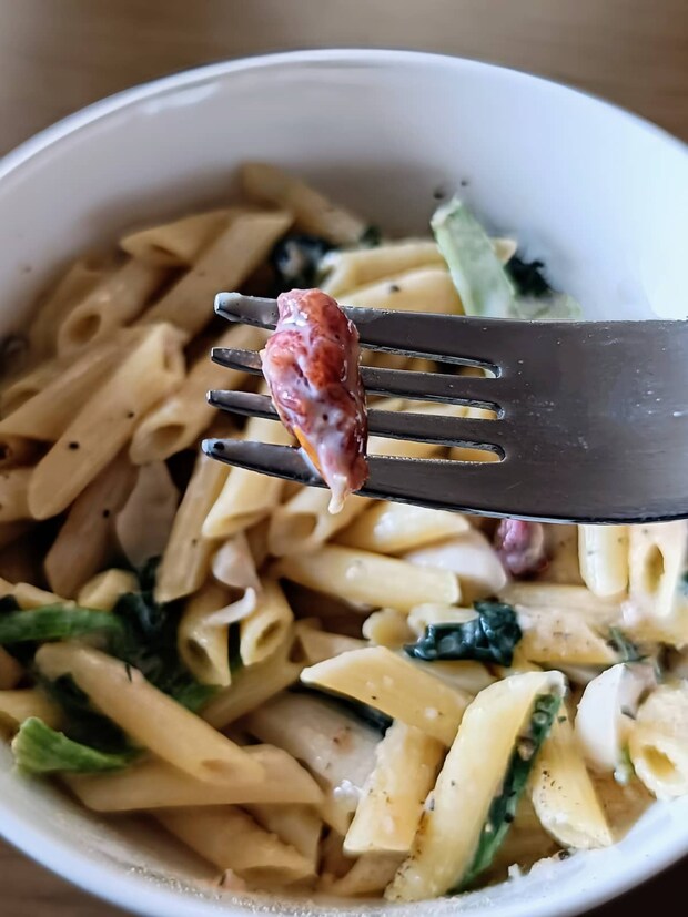 煮込んでつくるスープパスタの素　サーモンとマスカルポーネクリーム