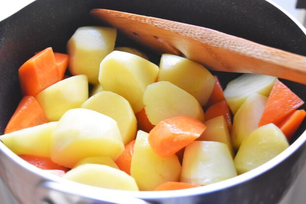 お弁当用　肉じゃがの作り方