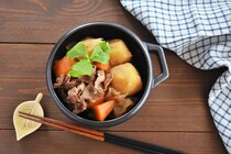 少し濃いめ＆糸こんにゃくなし！お弁当向け「肉じゃが」の作り方