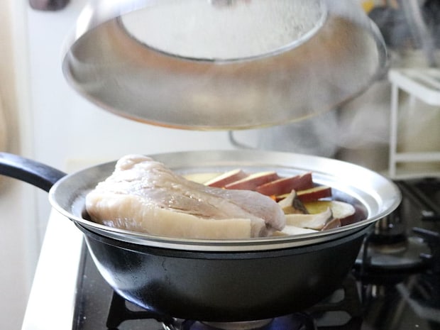 見える蓋付 お手入れしやすいステンレス 蒸し器 フライパン用24～26cm