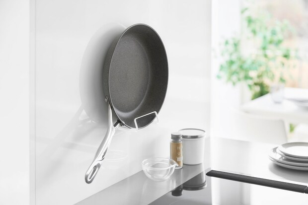 マグネットフライパンホルダー タワー