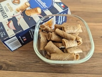 サクサク感が後を引く♪カルディの「ガレット風スナック」がおつまみにぴったり