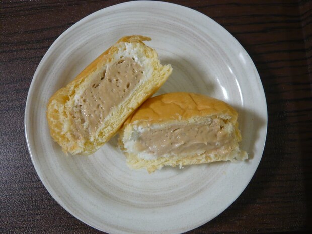 冷やして食べるとろけるくりーむパン　ミルクティー