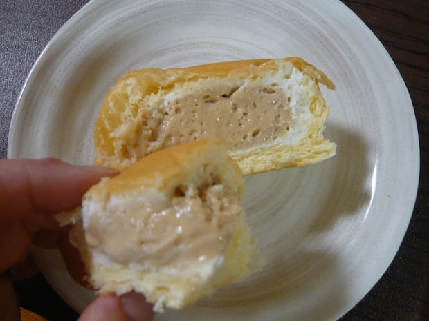 冷やして食べるとろけるくりーむパン　ミルクティー