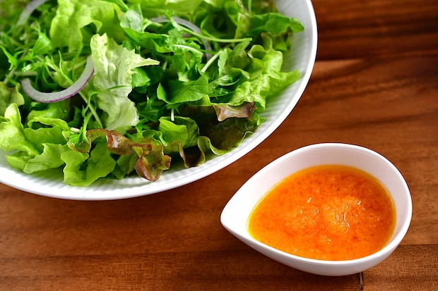 にんじんドレッシングとサラダ