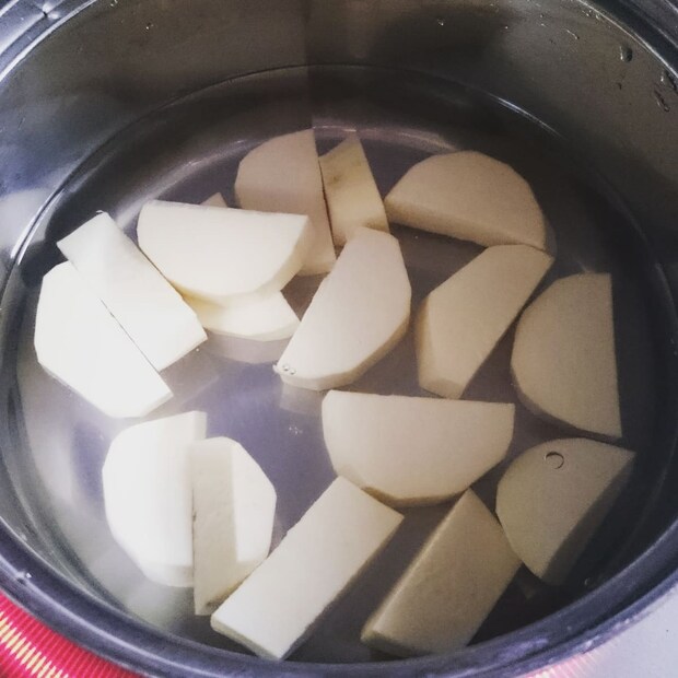 切り餅で簡単とろけるいも餅(徳島風)♪