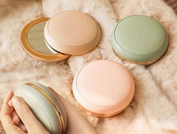 くり返し使えて便利!冬のおでかけに大活躍の「充電式カイロ」5選!