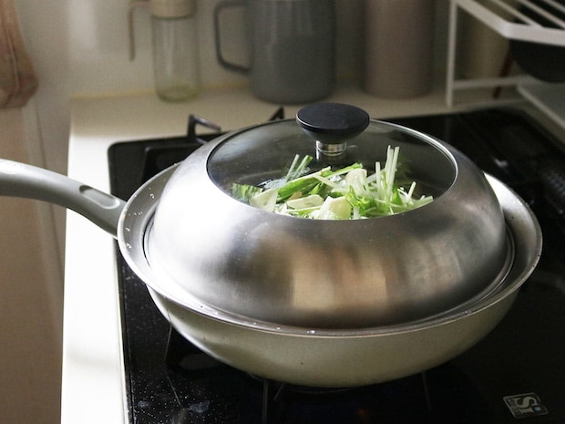 見える蓋付 お手入れしやすいステンレス 蒸し器 「フライパン用24～26cm」