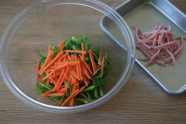 やみつきピーマンとハムの和え物