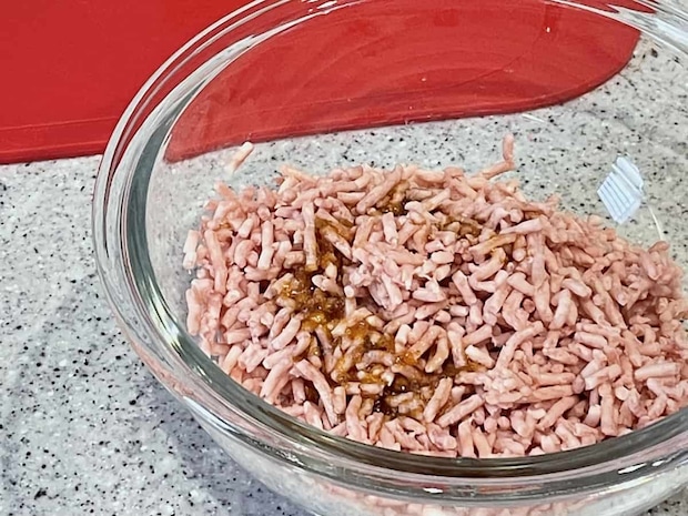 「ちくわチーズのひき肉巻」レシピ