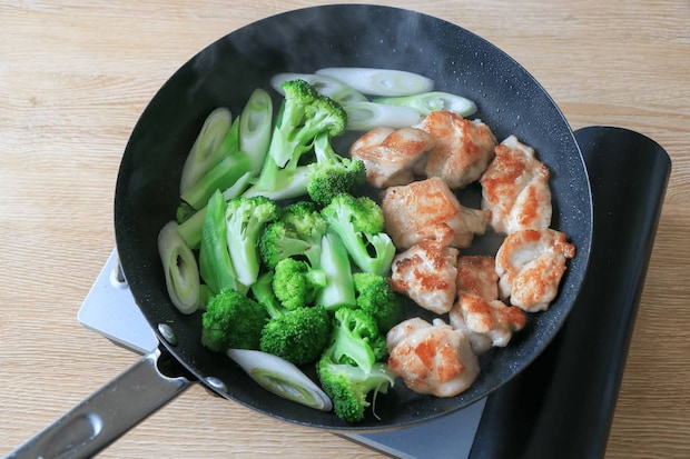 鶏肉とブロッコリーの中華炒め