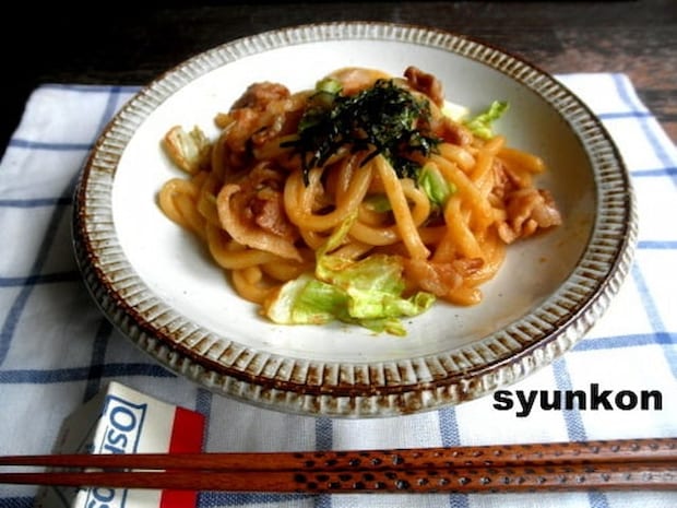 山本ゆりさんの「味噌バター焼きうどん」レシピ