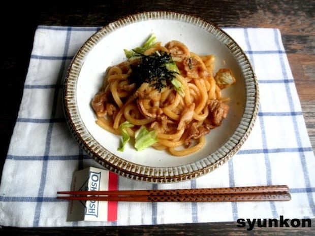 簡単!レンジで一発「みそバター焼きうどん」レシピ【テレビ紹介レシピ】