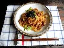 簡単！レンジで一発「みそバター焼きうどん」レシピ【テレビ紹介レシピ】