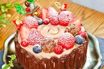 市販のスポンジで簡単！「焼かないブッシュドノエル」の作り方