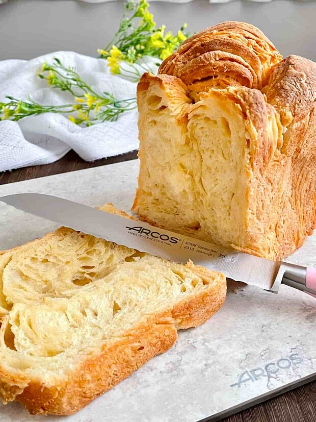 デニッシュ食パン