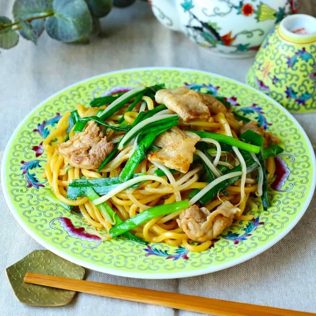 もっちり太麺がおいしい!「やみつき上海風焼きそば」の作り方