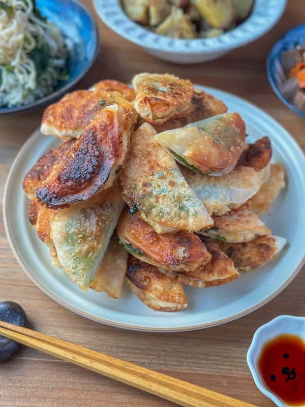 バタンと折るだけで簡単!うさまるさんの「包まない餃子」