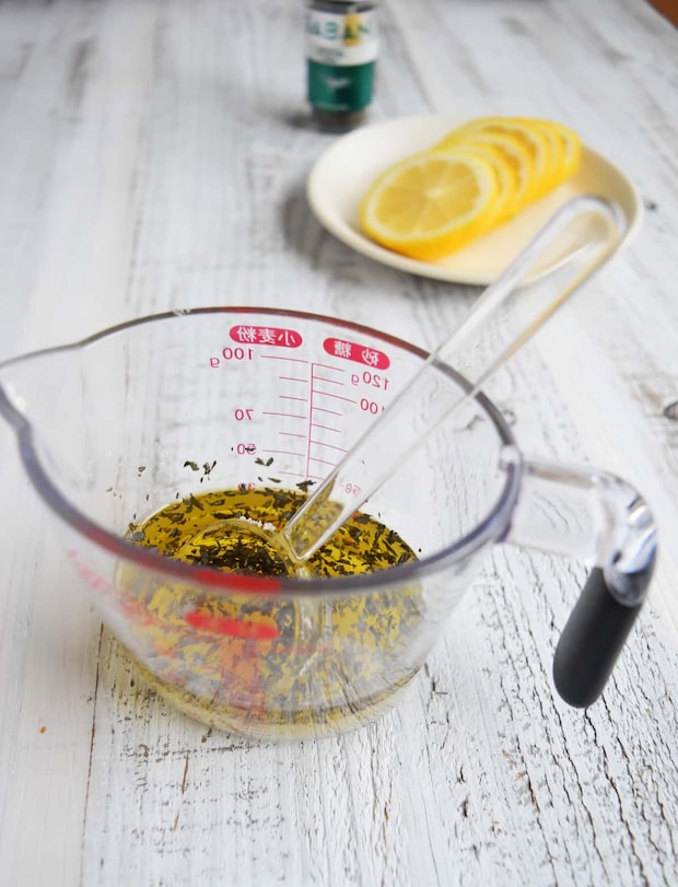 ローストチキンのレモンバジルマリネ