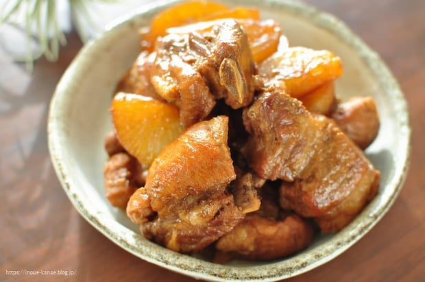 「ため息が出るほどおいしい!」人気料理研究家も感動した“絶品スペアリブ”