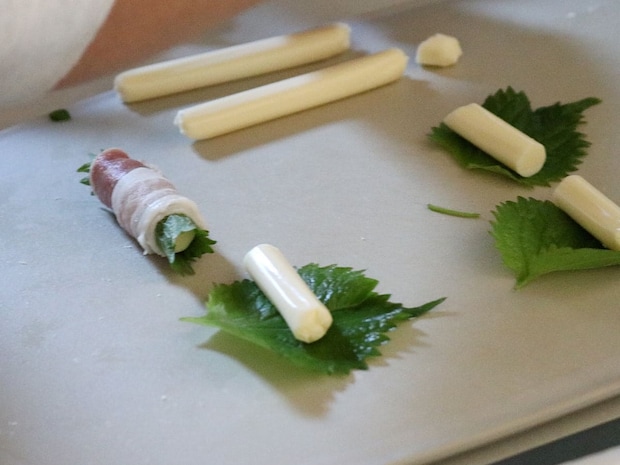 「超少煙グリル」でホームパーティーが盛り上がる!肉巻き&チーズフォンデュの楽しみ方をご紹介