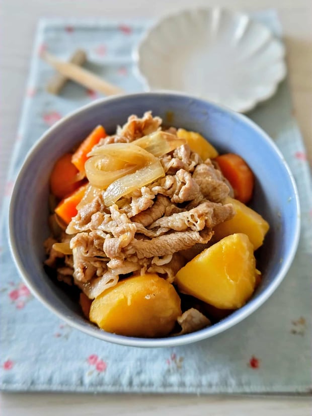 強火でおいしく!母直伝の「豚肉の肉じゃが」のほくほく感がたまらない♪