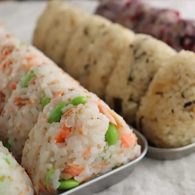 まとめて作って冷凍しておくと便利!山本リコピンさんの「おにぎり」レシピ