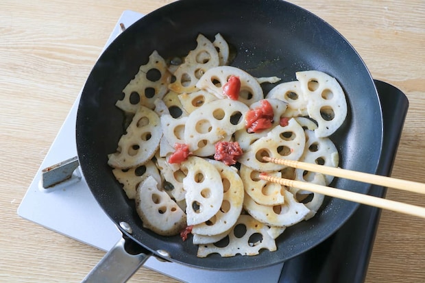 れんこんの梅きんぴら