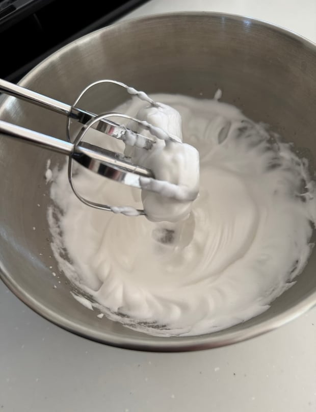 卵ひとつ分で作るロールケーキ