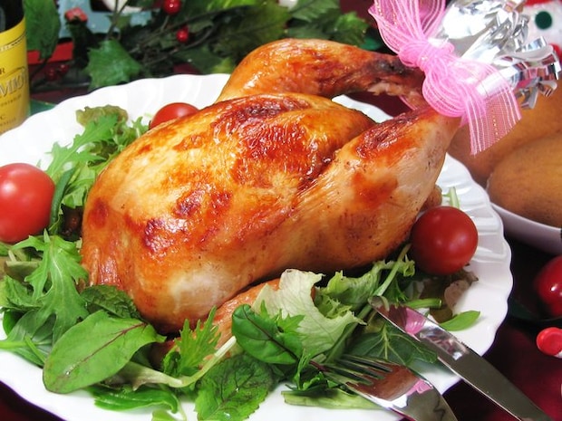 丸蒸し焼きローストチキン(2・3名分)/水郷のとりやさん