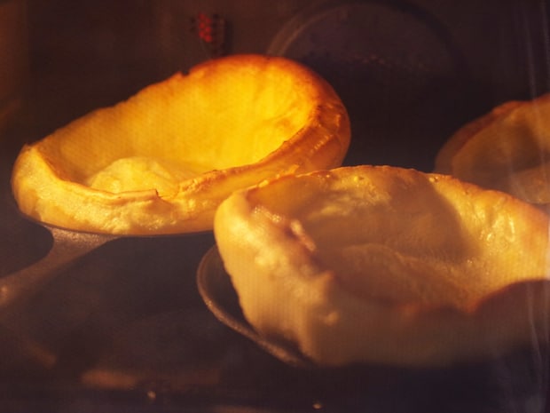 「生ハムときのこのダッチベイビー」レシピ05