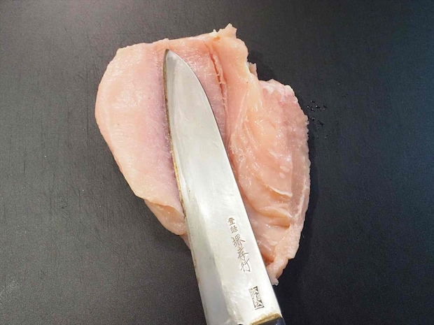 鶏むね肉のピザ風フライパン焼き