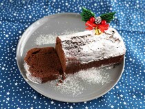 材料少なめ・10分で準備OK！ホットケーキミックスで作る本格「ココアケーキ」がクリスマスに◎！