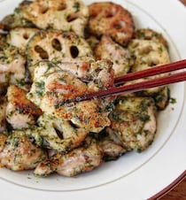 シャキホクッ食感にやみつき！お酒がすすむ「れんこんおつまみ」