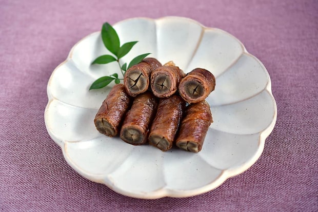 ゆでごぼうを使った肉巻き