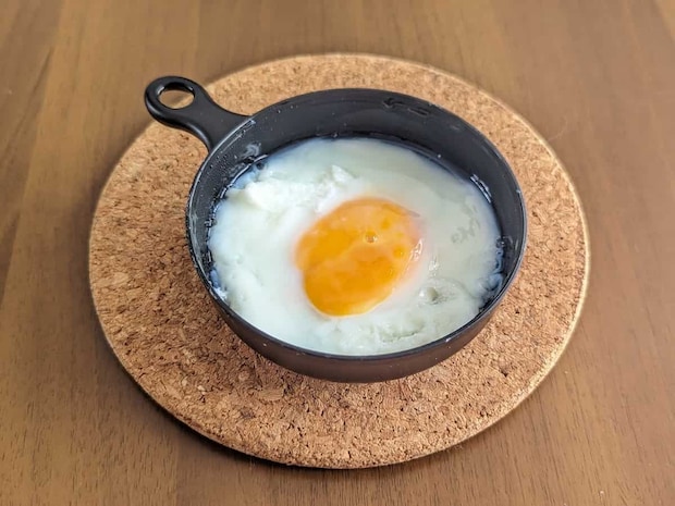 daiso 電子レンジ調理器目玉焼き 07 完成