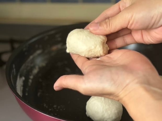 パン作り、簡単パン、肉まん、フライパンレシピ、ワンパン