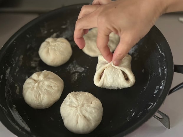 パン作り、簡単パン、肉まん、フライパンレシピ、ワンパン