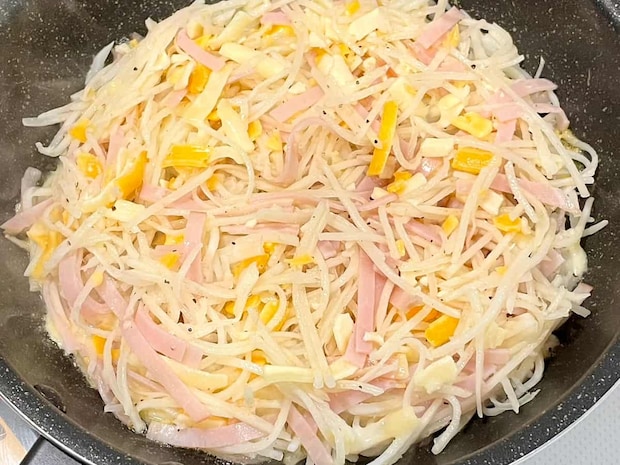 じゃがいもとハムチーズのガレット