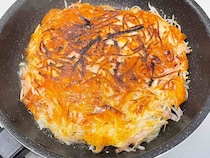 カリカリ食感がたまらない！「じゃがいもとハムチーズのガレット」