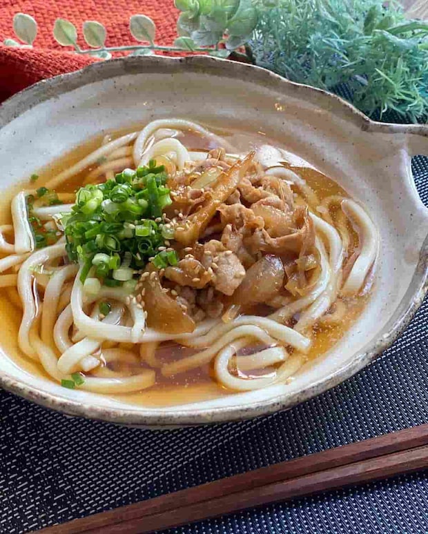 鍋1つで作れて簡単！山本菜月さんの「あったかうどん」レシピ