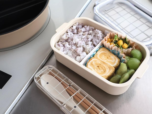 お弁当作りへのハードルが低くなる。三品同時調理&洗い物が減る「仕切りつきフライパン」