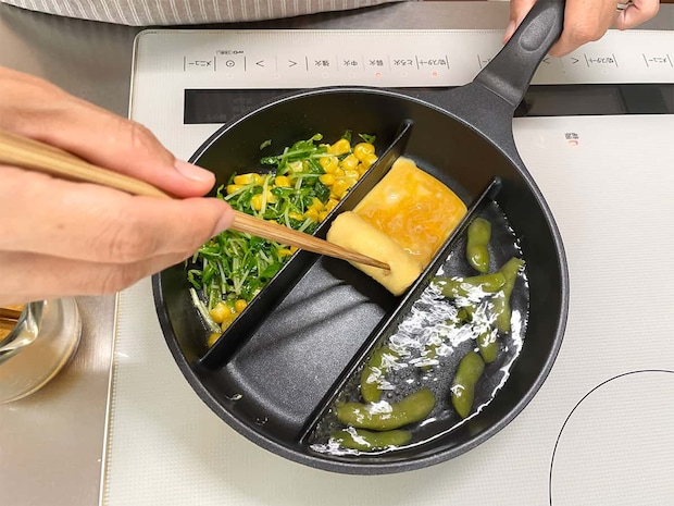 3品同時に調理 センターエッグトリプルパンmini