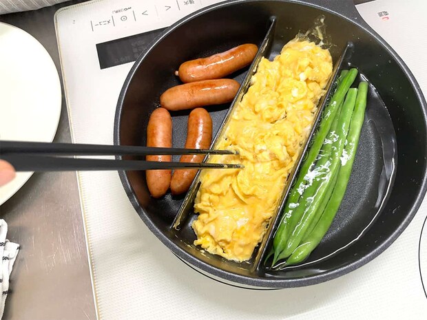 3品同時に作れる!「仕切りつきフライパン」で朝のお弁当作りが劇的にラクに♪