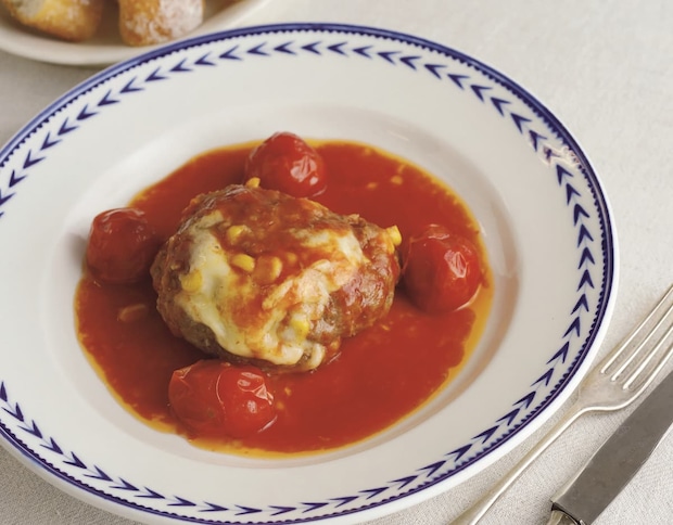 「合い挽き肉とコーンのトマトチーズバーグ」レシピ