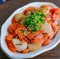 ひと手間加えるだけで絶品！「ホタテの刺身」を使った簡単おつまみレシピ