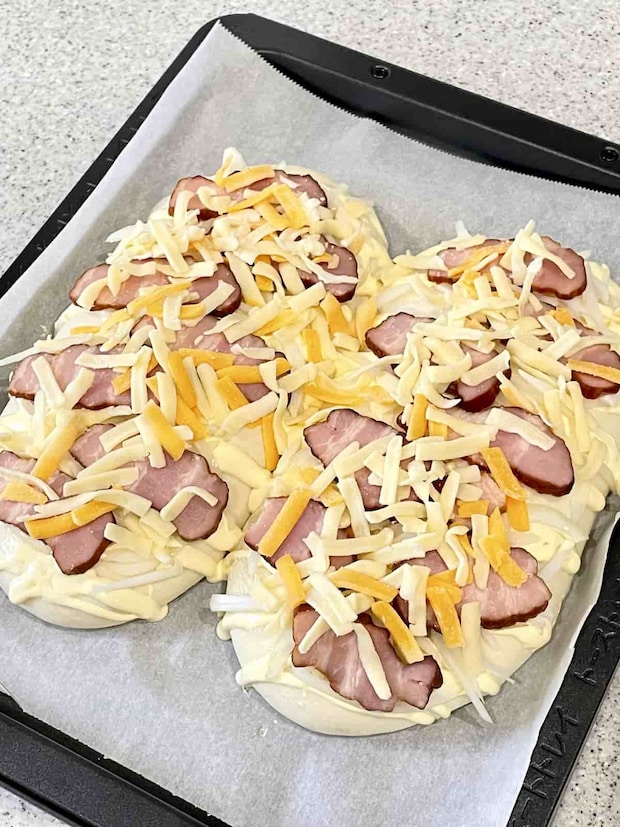 「ブロックベーコンで作るケーゼドッグ」レシピ