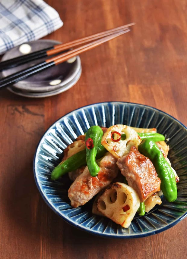 松本ゆうみ(ゆーママ)さんの「厚切り豚とれんこんのピリ辛中華炒め」レシピ 完成写真