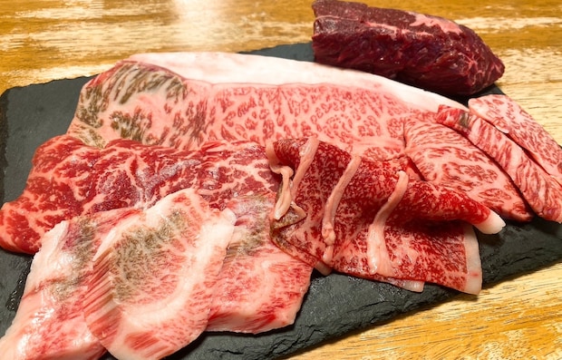 A5黒毛和牛まるごと一頭みつる盛り 「道頓堀みつる」のレビュー