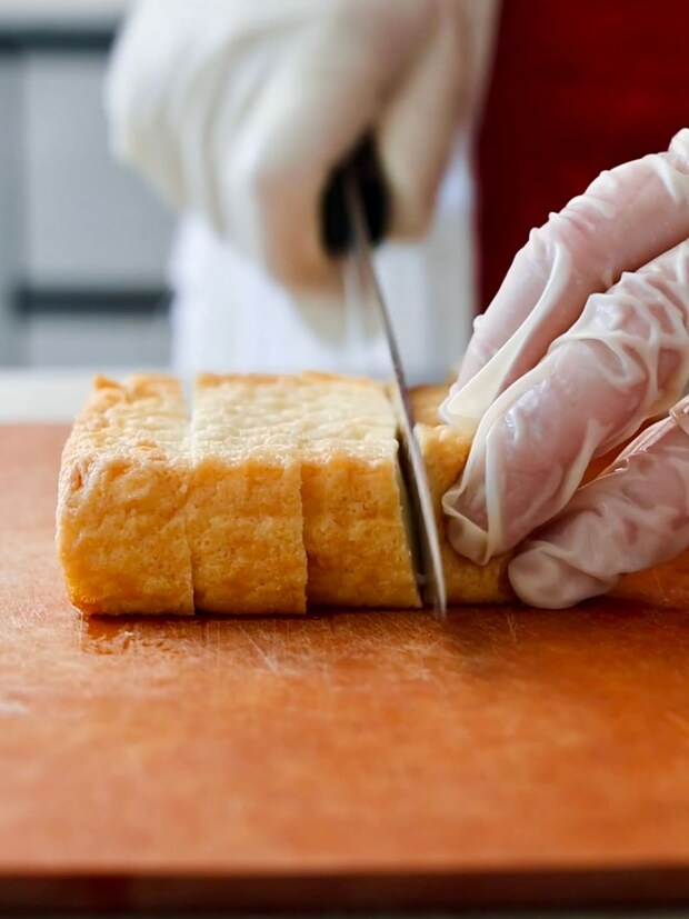 「冷凍ストックに！豚バラの絹厚揚げ巻き」レシピ